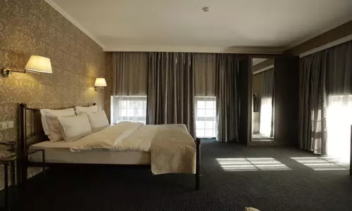 هتل ردلاین تفلیس